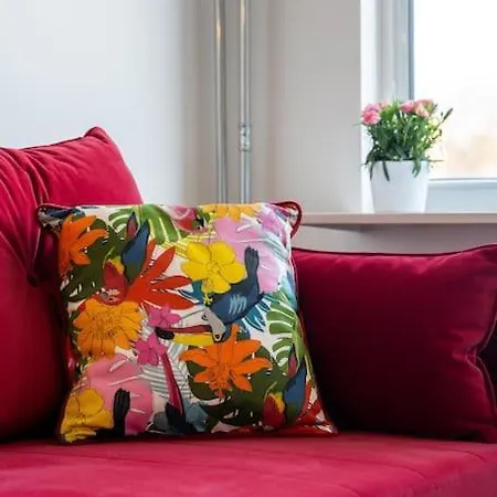 Stylish Studio Type In The City Center *